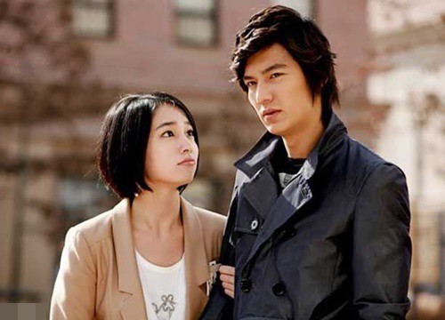 "Hôn thê" của Lee Min Ho ở Vườn Sao Băng: Tuổi 40 vẫn trẻ đẹp rạng ngời, viên mãn ăn đứt Nàng Cỏ