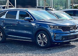 Kia Sorento phiên bản logo mới về đại lý Việt Nam