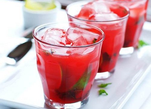 Món cocktail mojito mát lạnh cho ngày hè