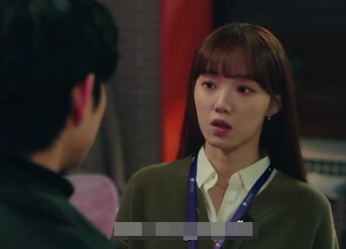 'Shooting Stars' tập 13: Kim Young Dae giận dỗi Lee Sung Kyung vì tự ý công khai bí mật thân thế của mình, xuất hiện thêm 1 nhân vật 'hai mặt' không ngờ