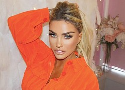 &#8216;Bom sex&#8217; Katie Price lâm cảnh nợ nần chồng chất