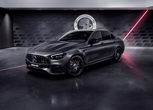 Cận cảnh Mercedes-AMG E 63 S Final Edition bản giới hạn 999 chiếc