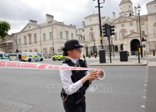 Cảnh sát Anh phát hiện gói đồ khả nghi ở thủ đô London