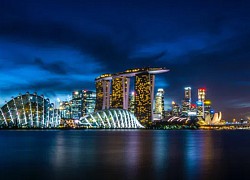 Du khách trẻ hào hứng du lịch Singapore sau dịch