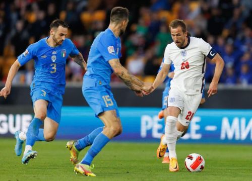 Hậu vệ Italy từng làm phụ hồ trước khi vô hiệu hóa Harry Kane