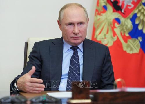 Tổng thống V.Putin nhấn mạnh tầm quan trọng của sự đoàn kết nhân Ngày nước Nga