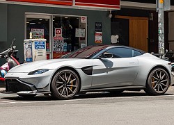 Aston Martin V8 Vantage hàng hiếm được làm mới ngoại thất tại TP.HCM