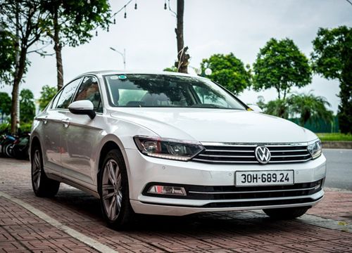 Bán Volkswagen Passat giá 800 triệu đồng, chủ showroom trải lòng: 'Xe này khó trôi, khách thường chọn VinFast Lux A'