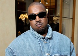 Kanye West cáo buộc adidas "bắt chước" mẫu giày Yeezy của mình