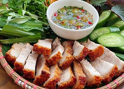 Làm thịt ba chỉ quay rất ngon, giòn bì, nhanh gọn theo cách này, khỏi phải xếp hàng mua thịt quay ngon trên phố