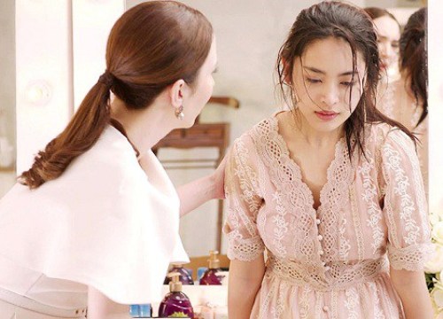 Bật khóc khi nghe câu nói của chồng chưa cưới với con gái nhỏ