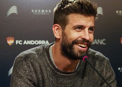 Chia tay Shakira, Gerard Pique tìm vui bên dàn người mẫu xinh đẹp