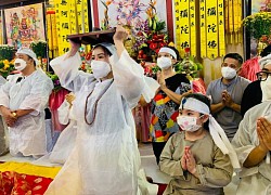 Con nuôi NS Kim Tử Long đau đớn báo tin tang sự, NS Thoại Mỹ, Kim Tiểu Long và CĐM xót xa chia buồn