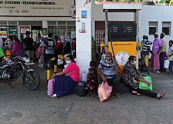 Nền kinh tế Sri Lanka đình trệ vì cạn kiệt nhiên liệu
