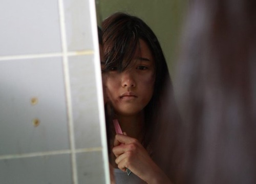 Sao nhí Hàn đóng phim để nuôi gia đình 15 người: Nhan sắc hiện tại "gây mê" nhưng sự nghiệp quá mờ nhạt