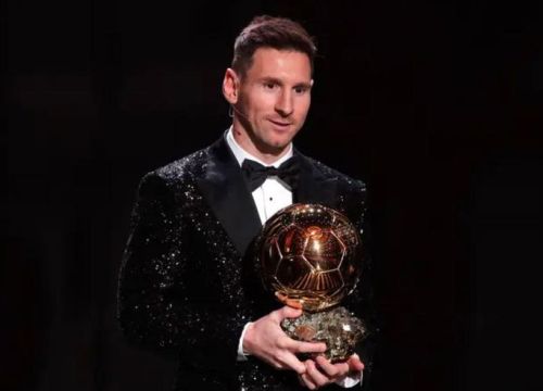 Van Basten gạch tên Messi ở top 3 cầu thủ vĩ đại nhất