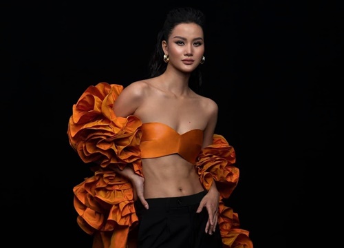 Mỹ nhân quen mặt trên sóng truyền hình chăm diện bikini khoe dáng săn chắc, được dự đoán đăng quang hoa hậu