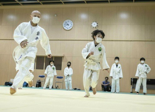 Nhật Bản khủng hoảng Judo