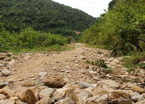 Nghệ An: Hơn 10 năm, tuyến đường đã được đầu tư hàng chục tỷ đồng... vẫn dang dở