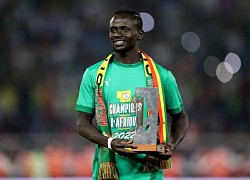 Sadio Mane xây trạm xăng và bưu điện, trợ cấp học sinh nghèo