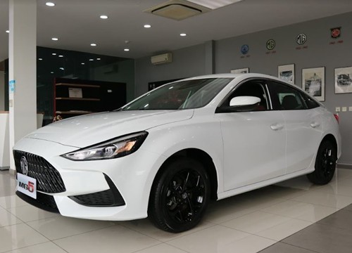 Sedan MG5 có thêm bản giá rẻ