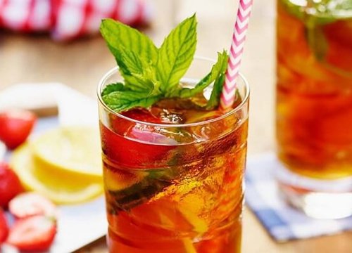 Thích thú giải khát với cách nấu cocktail sơ ri đơn giản nhất