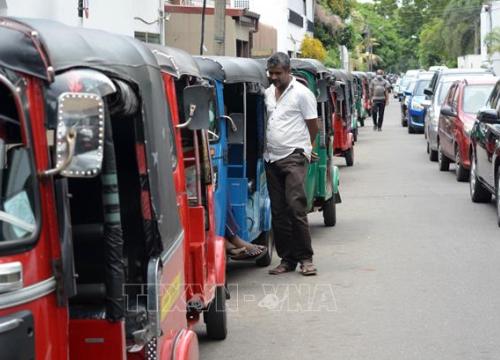 Thủ tướng Sri Lanka thừa nhận nền kinh tế đã sụp đổ hoàn toàn