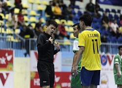 Trọng tài ở giải futsal Quốc gia có quyết định 'không thể hiểu nổi'