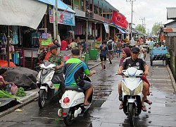 Xe máy điện phổ biến tại khu vực chuyên ngập lụt ở Indonesia - Người Việt liệu có ưa chuộng loại xe này khi đường phố bị ngập sau mưa lớn?