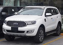 Đại lý dọn kho Ford Everest với mức giảm lên tới 100 triệu đồng