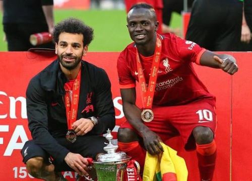 Mane vượt mặt Salah