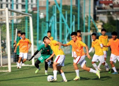 U19 Việt Nam thắng đội đầu bảng V-League