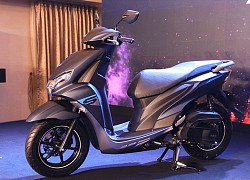 Xe tay ga cho nam giới: Honda Airblade hay Yamaha Freego?