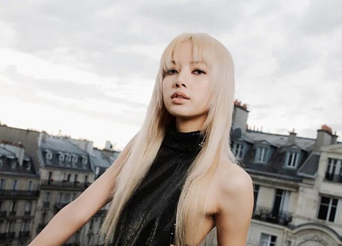 Lisa (BlackPink) được nhắc tên 30 triệu lần sau một đêm