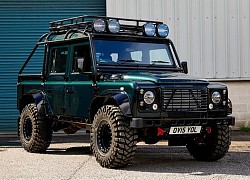 Land Rover Defender biến hình thành xe bán tải