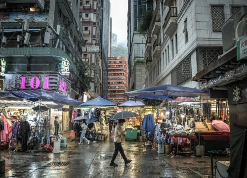 Sau 25 năm, hào quang của Hong Kong biến đổi ra sao?