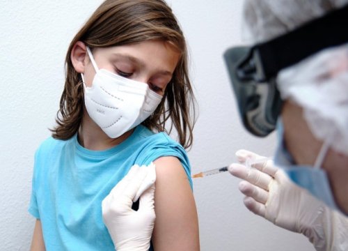 Tiêm vaccine COVID-19 giúp trẻ tránh mắc hội chứng viêm đa cơ quan