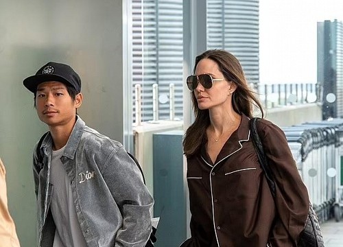 Angelina Jolie mặc bộ đồ pyjama đi du lịch cùng con trai Pax Thiên