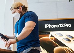 Apple bán iPhone 12 Pro tân trang giá 759 USD