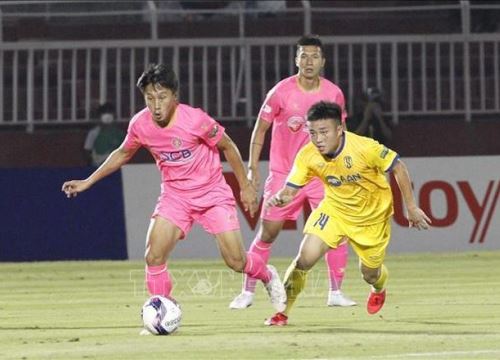 Cuộc đua trụ hạng V-League: Xuất hiện nhóm nguy cơ cao