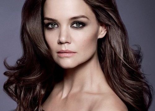 Con gái Katie Holmes góp mặt trong dự án phim của mẹ