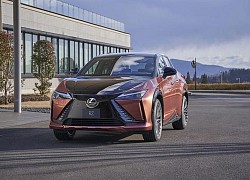 Lexus RZ 2023 sở hữu công nghệ trải nghiệm lái vô cùng thú vị