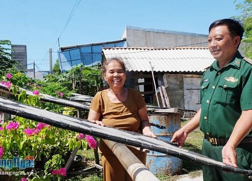 Người thầy thuốc quân hàm xanh