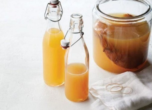 Tại sao uống trà kombucha có thể giúp giảm cân?