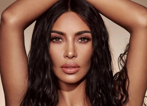 Đế chế mỹ phẩm tỷ USD của Kim Kardashian