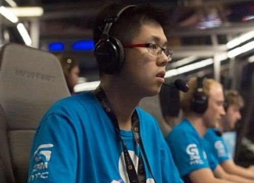 EternaLEnVy và Ryoya từ giã Dota 2 chuyên nghiệp