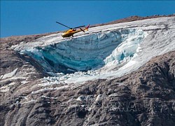 Italy: Tìm thấy 8 nạn nhân còn sống trong vụ lở băng trên dãy Alps