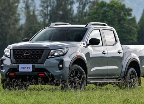 Nissan Navara và Titan bị triệu hồi vì nguy cơ xe tự trôi ?