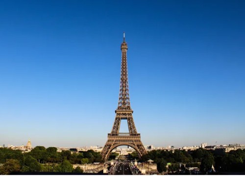 Tháp Eiffel xuống cấp, cần được bảo trì