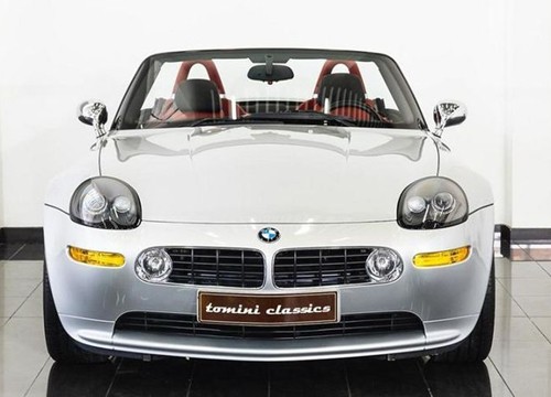 Chiếc BMW Z8 cũ đắt hơn xe mới được các đại gia Việt "thèm khát"